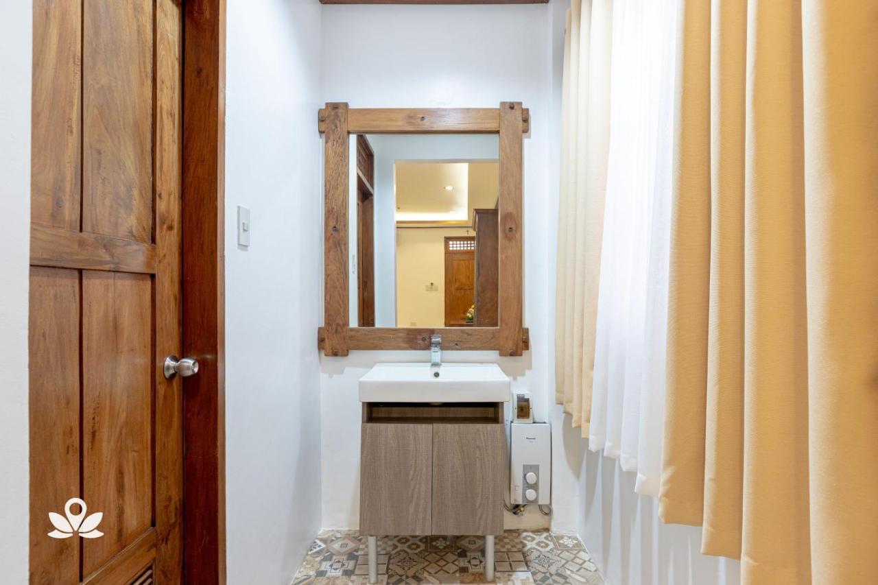 Zen Rooms Casa Lorenzo Legazpi Zewnętrze zdjęcie